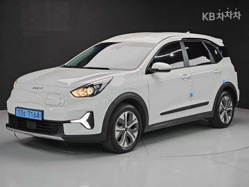 Kia Niro Plus EV Taxi Light - Image 1
