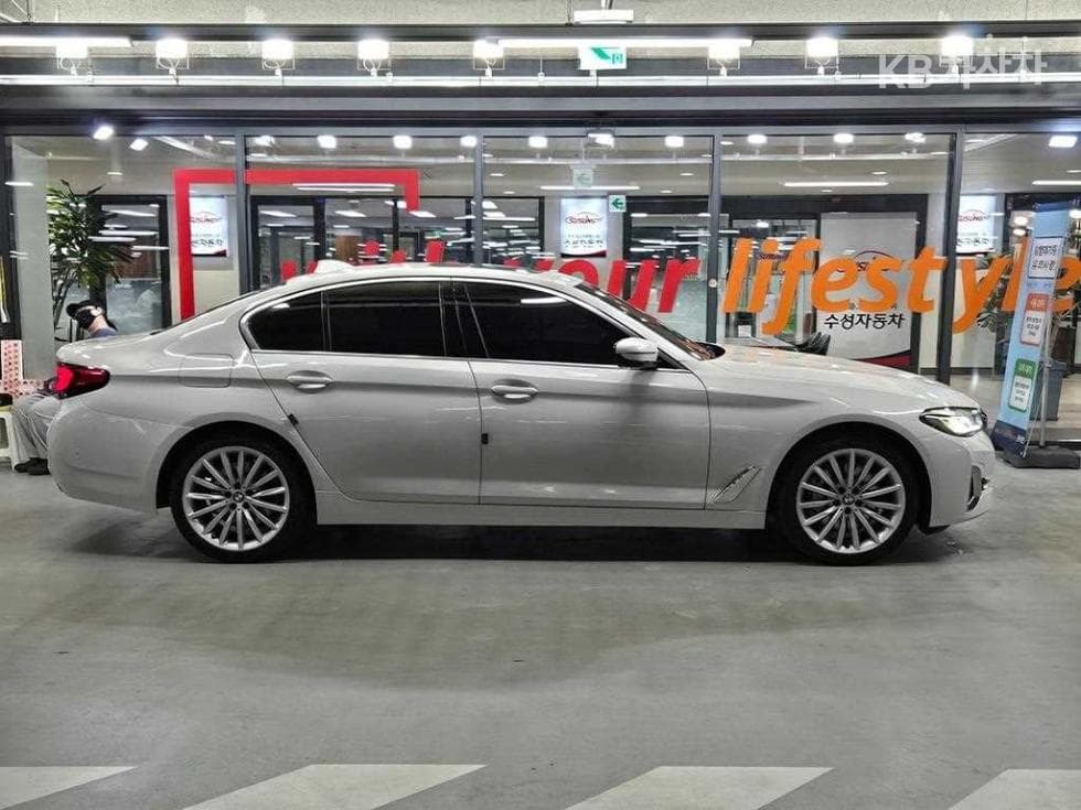 BMW 올Нов5 Серия (G30)530i xDrive Luxury - 3