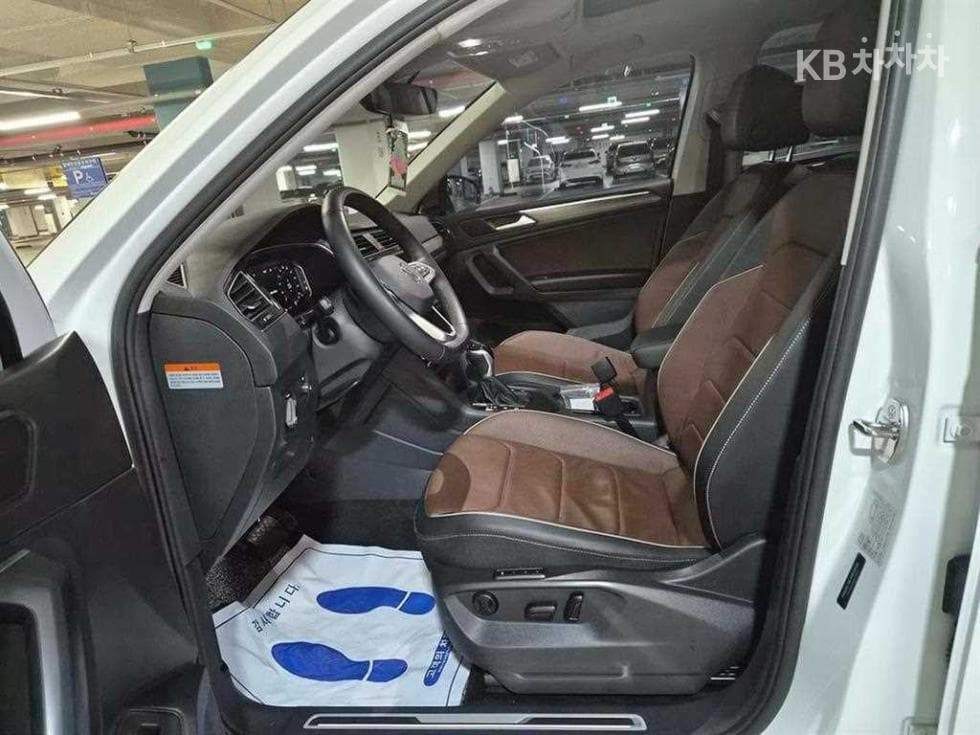 Volkswagen Tiguan Allspace2.0 Turbocharged Stratified Injection (VW) Prestige - 6