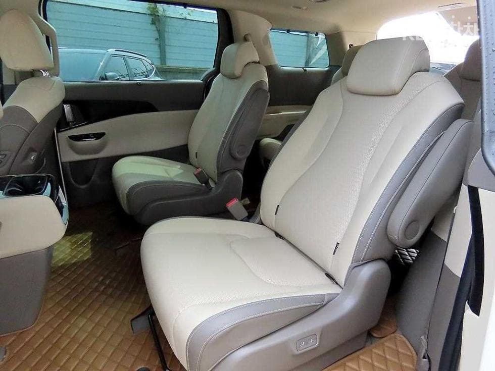 Kia Carnival 4th generationD2.2 9-seater Noblesse - 6