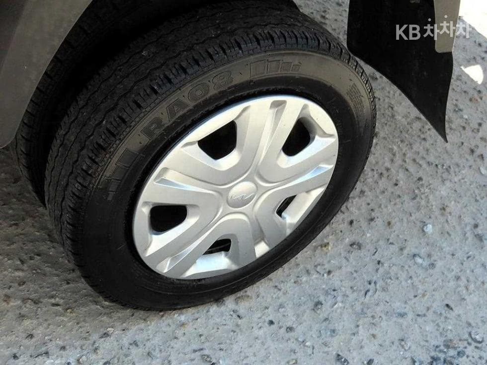 Киа Бонго 3 (лек)1 тон 냉동Товарна надстройка차 Удължено междуосие 표준형 Королевска кабина Лукс - 20