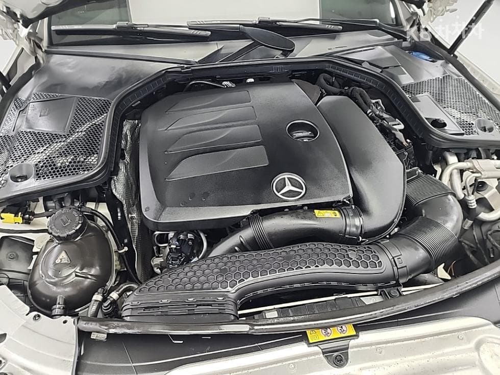 Mercedes-Benz The New (фейслифт) C-КласC200 Cabriolet - 5