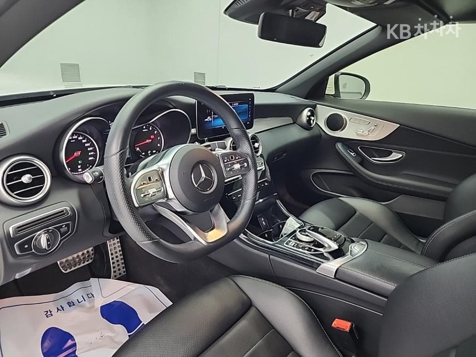 Mercedes-Benz The New (фейслифт) C-КласC200 Cabriolet - 7
