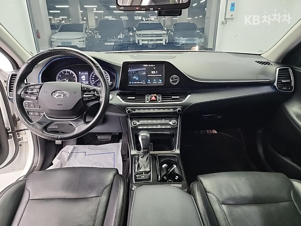 Hyundai Grandeur (Azera)IGRental car 3.0 LPi Modern Standard - 7