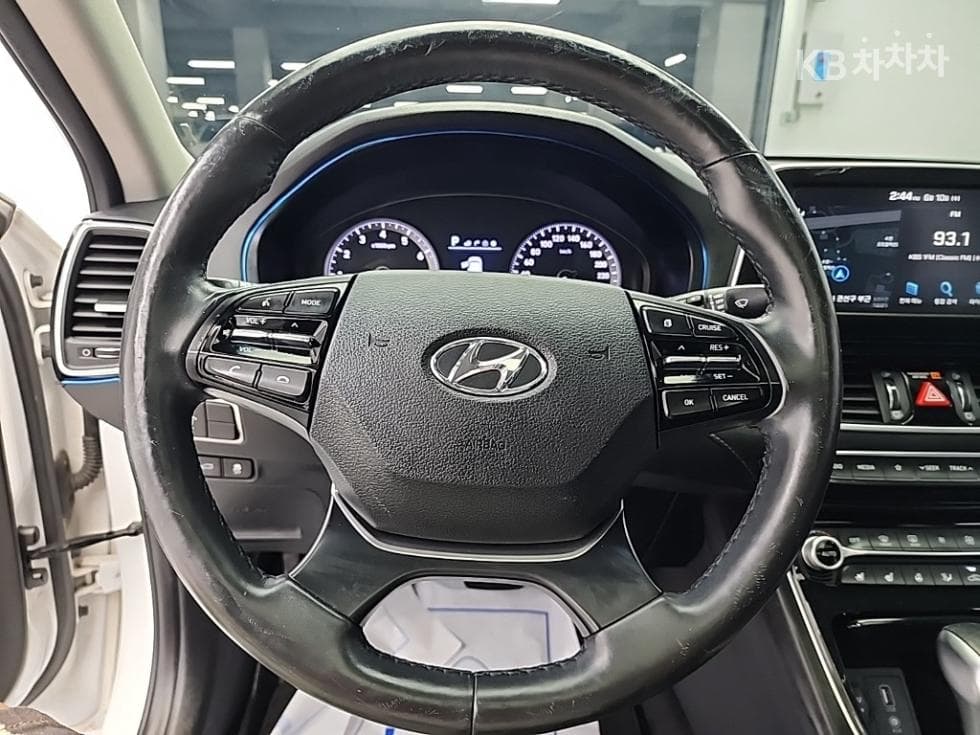 Hyundai Grandeur (Azera)IGRental car 3.0 LPi Modern Standard - 9
