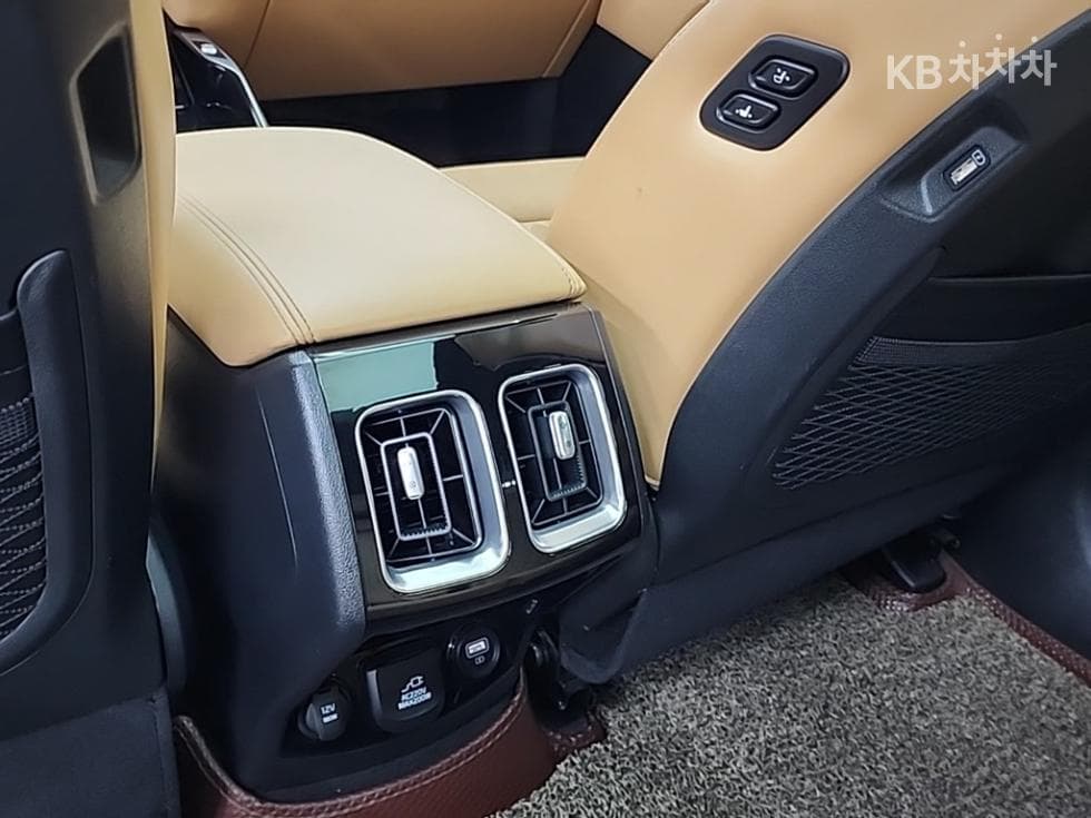 Kia The New (facelift) Sorento MQ42.2 Diesel 2WD Signature - 13