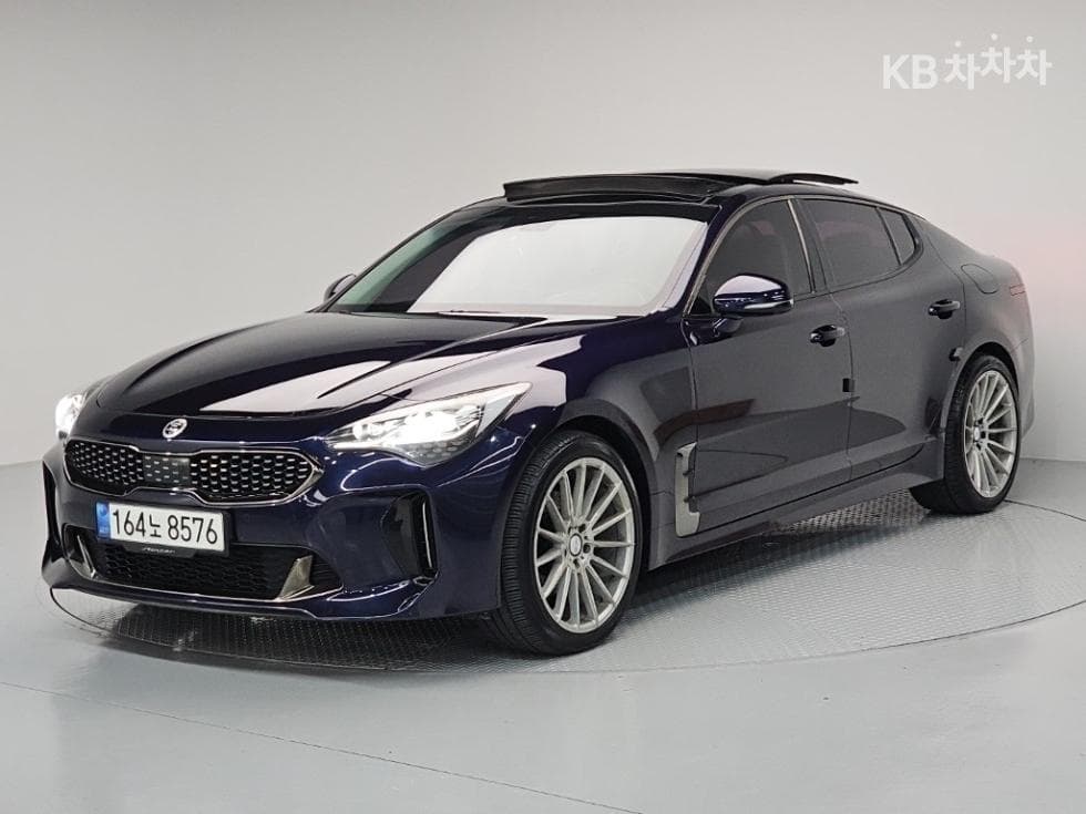 Киа Stinger 2.2 Дизел 4x4 플래티넘 - Image 1