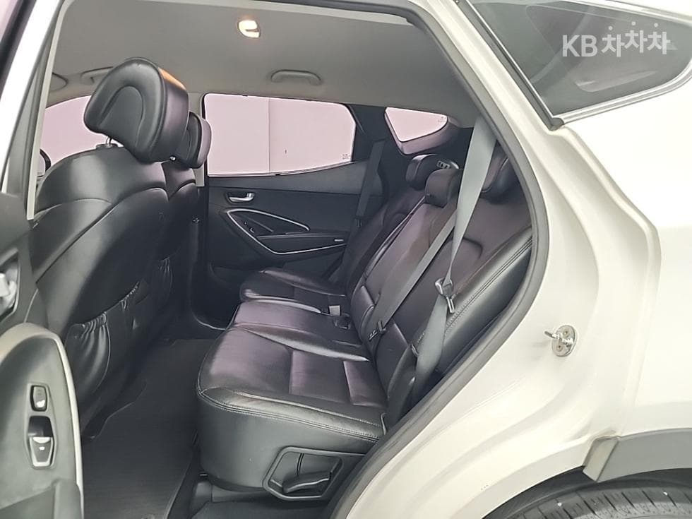 Hyundai Santa Fe The PrimeDiesel Hyundai R-engine 2.0 diesel 2WD 5-seater Premium - 12
