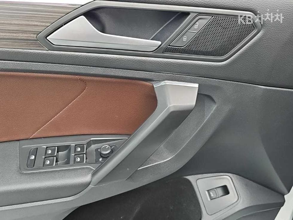 Volkswagen Tiguan Allspace2.0 Turbocharged Stratified Injection (VW) Prestige - 17
