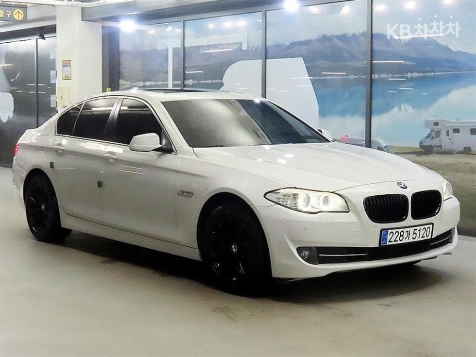 BMW Нов5 Серия 520d F10(10~16년) - Image 1