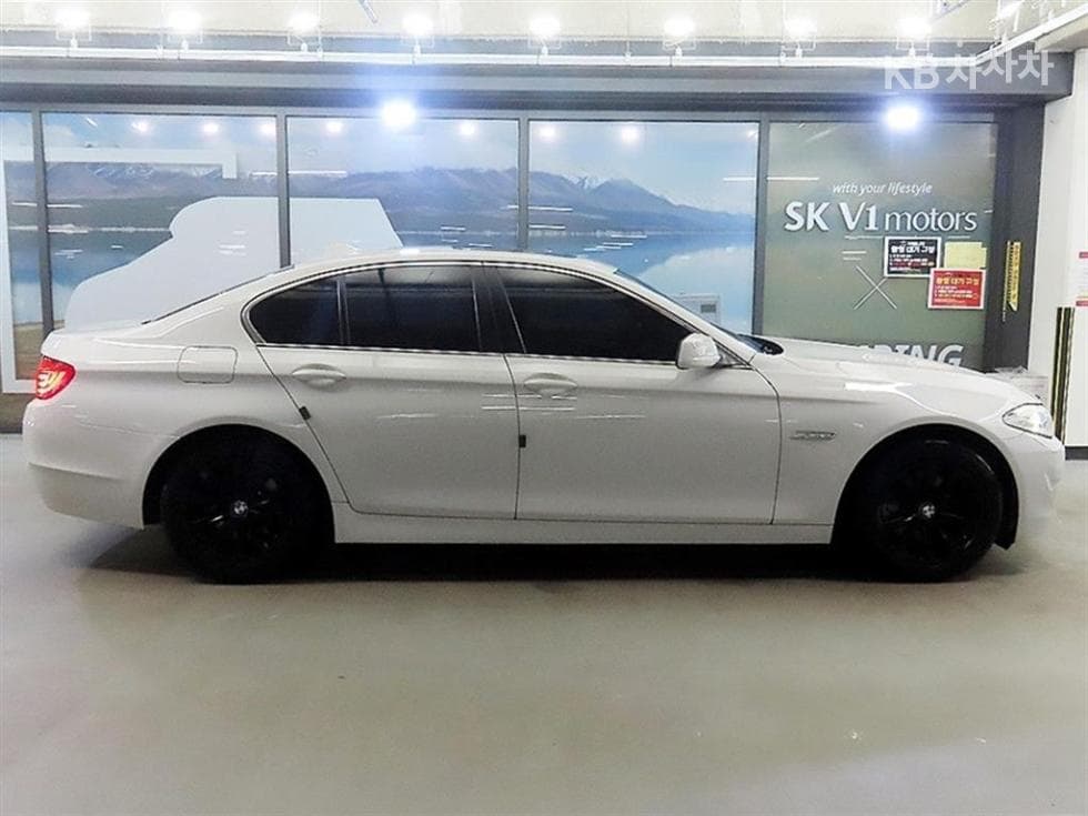 BMW Нов5 Серия520d F10 - 3