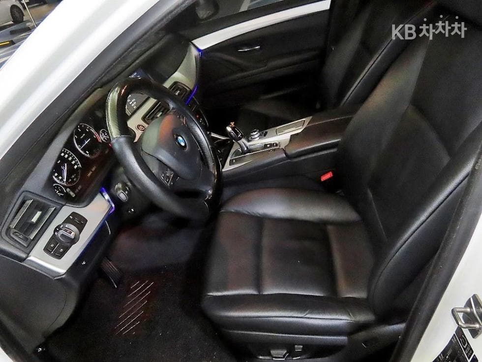BMW Нов5 Серия520d F10 - 6