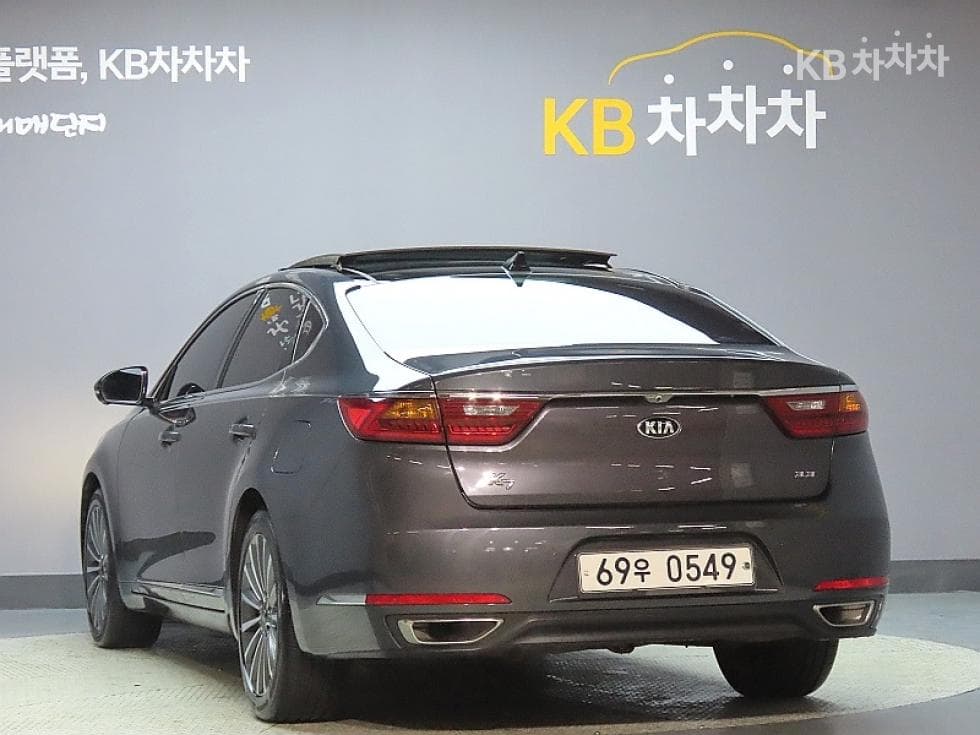 Kia All New K72.4 GDI Prestige - 4
