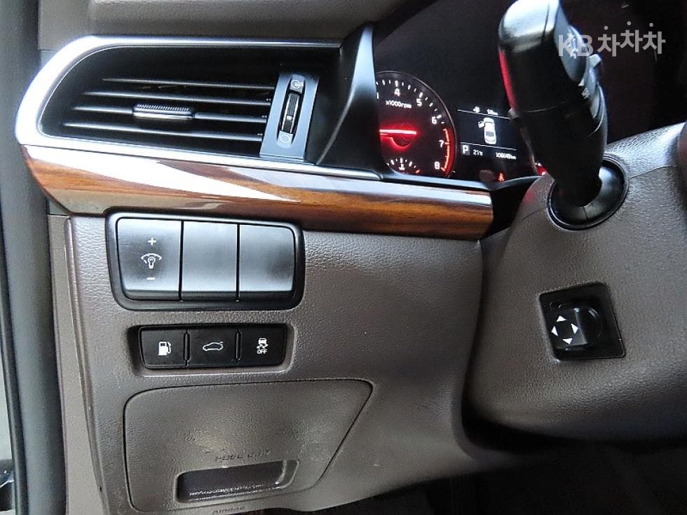 Kia All New K72.4 GDI Prestige - 12