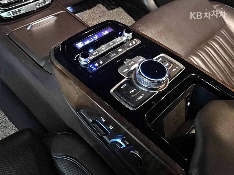Дженезис G905.0 GDi AWD Престиж - 13