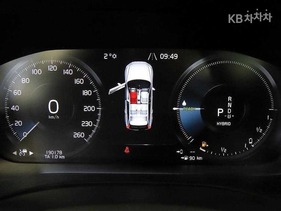 Volvo XC60 Второ поколениеT8 R-Design - 9