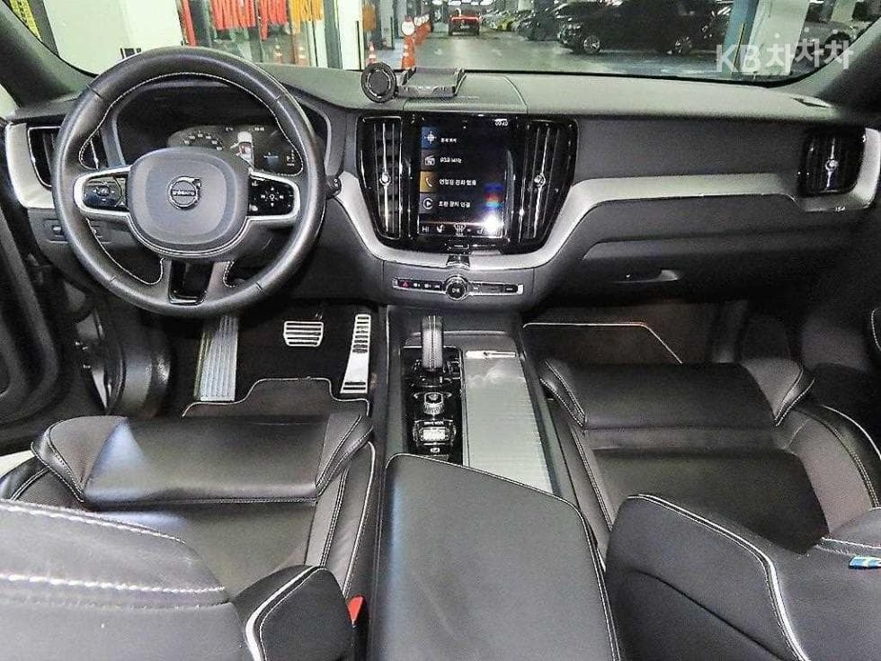 Volvo XC60 Второ поколениеT8 R-Design - 10
