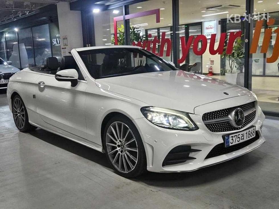 Mercedes-Benz The New (фейслифт) C-Клас C200 Cabriolet - Image 1