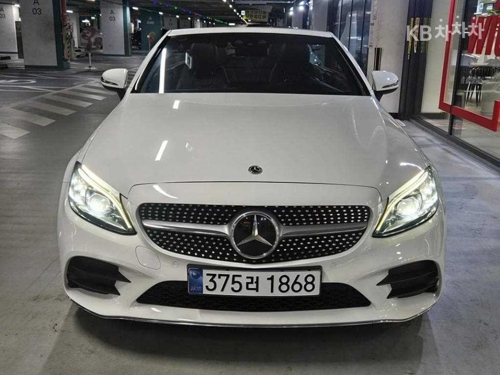 Mercedes-Benz The New (фейслифт) C-КласC200 Cabriolet - 2