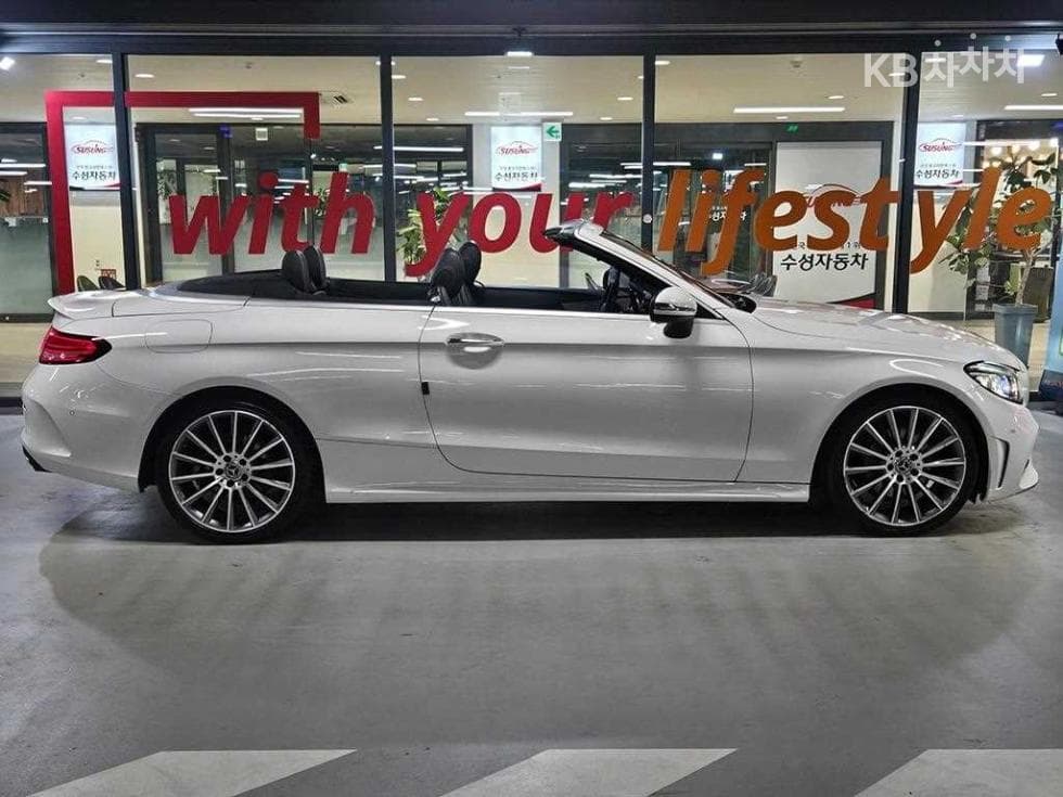 Mercedes-Benz The New (фейслифт) C-КласC200 Cabriolet - 3