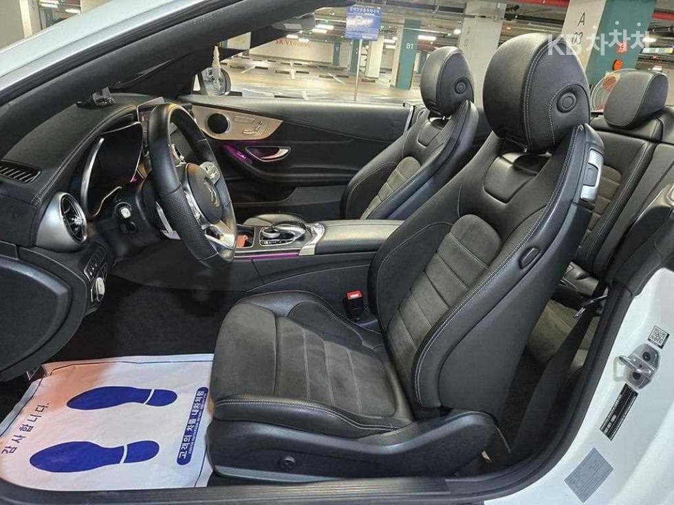 Mercedes-Benz The New (фейслифт) C-КласC200 Cabriolet - 7