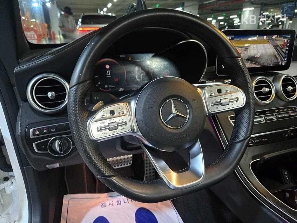 Mercedes-Benz The New (фейслифт) C-КласC200 Cabriolet - 10