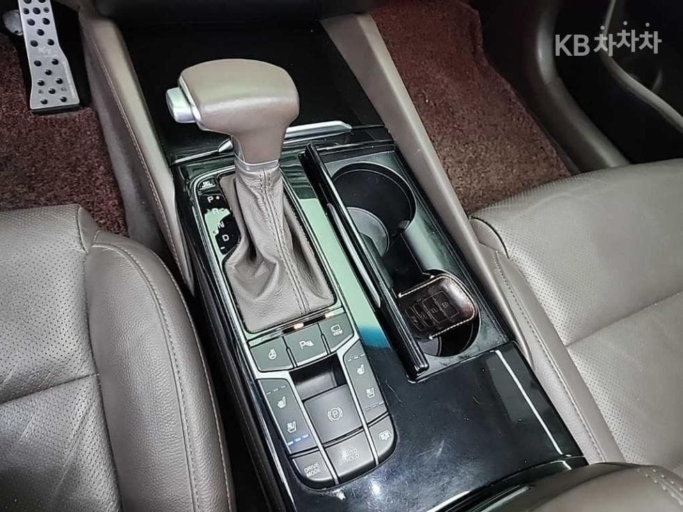 Kia All New K72.4 GDi Limited - 8