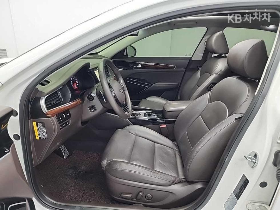 Kia All New K72.4 GDi Limited - 11