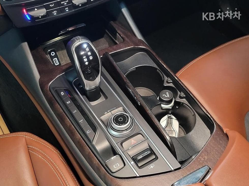 마세라티 르반떼3.0 AWD 그란 루쏘 - 12