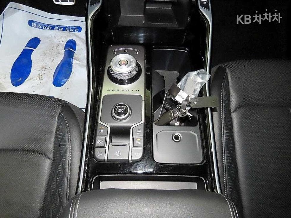 Киа The New (фейслифт) Sorento MQ42.2 Дизел 2WD Signature Gravity - 12