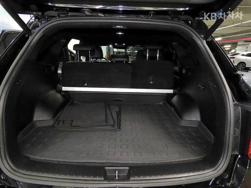 Киа The New (фейслифт) Sorento MQ42.2 Дизел 2WD Signature Gravity - 16