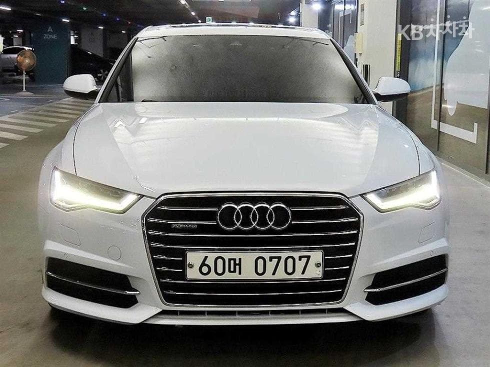 Ауди NEW A640 Турбо Дизел Инжекция 콰트로 스포츠 C7 - 2