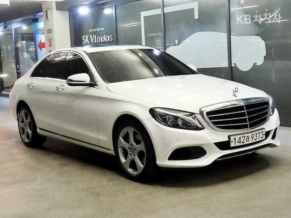 Mercedes-Benz The New (фейслифт) C-Клас C200 4Matic Exclusive - Image 1
