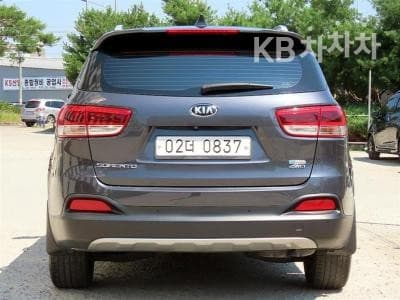 Киа All NewSorentoДизел 2.2 4x4 Noblesse Специал (специален признак/издание) - 4