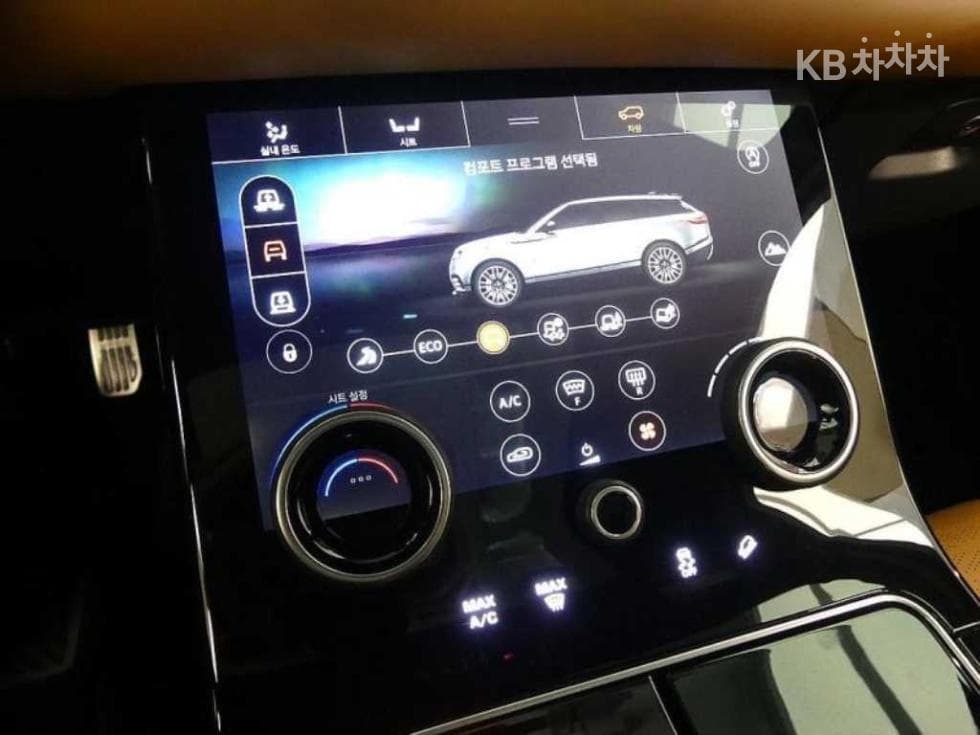 Land Rover Range Rover 벨라3.0 D300 R-Dynamic HSE - 17