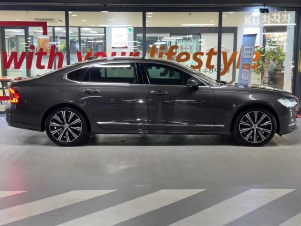 Volvo S90 Второ поколениеB5 Inscription - 3