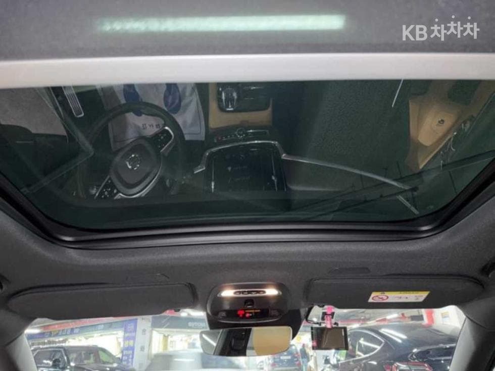 Volvo S90 Второ поколениеB5 Inscription - 16