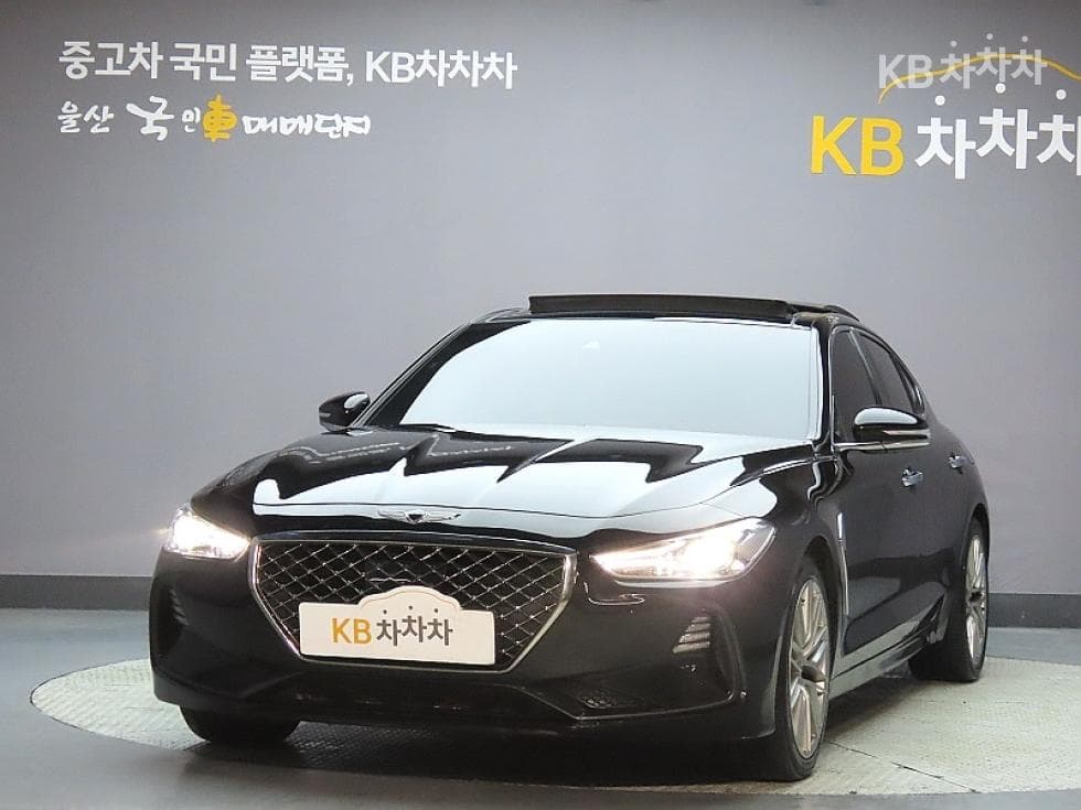 Genesis G70 2.2D Elite - Image 1