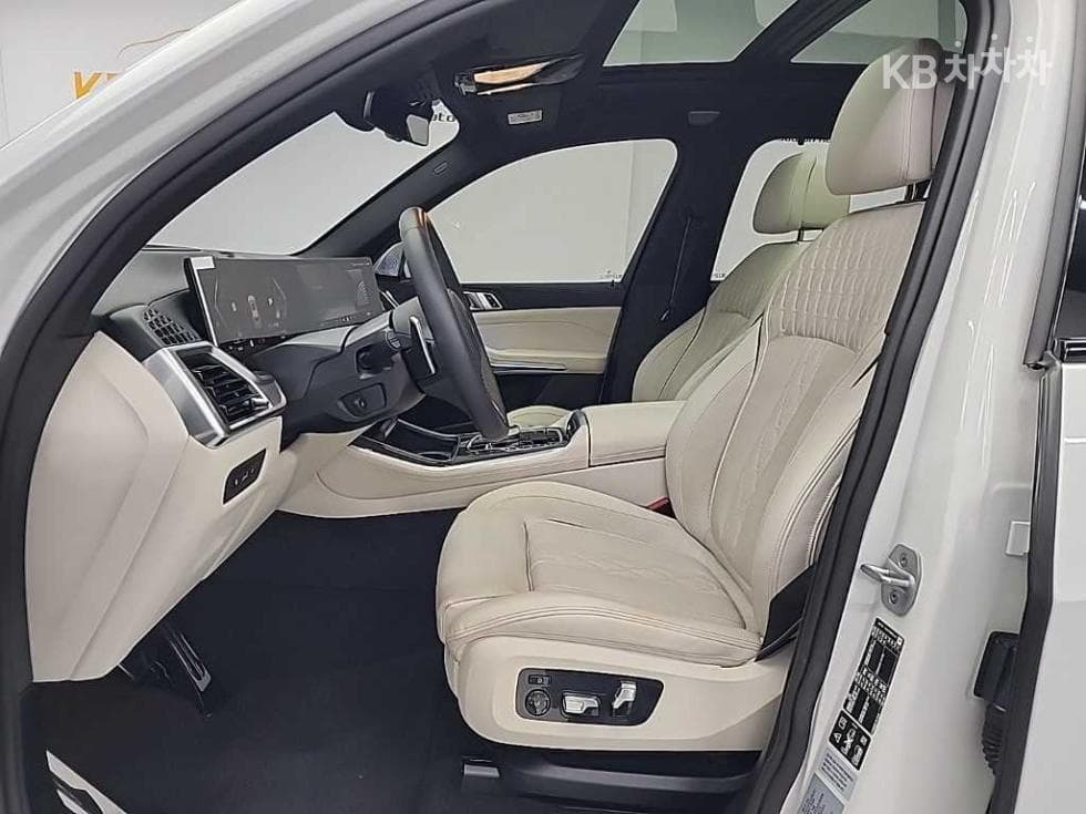 BMW X5 (G05)M60i xDrive Standard - 11