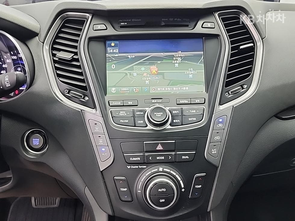 Hyundai Santa Fe DMHyundai R-engine 2.0 diesel 2WD EXCLUSIVE Standard - 10