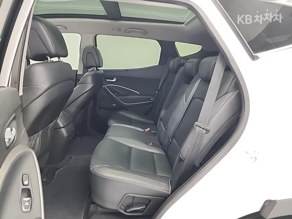 Hyundai Santa Fe DMHyundai R-engine 2.0 diesel 2WD EXCLUSIVE Standard - 12