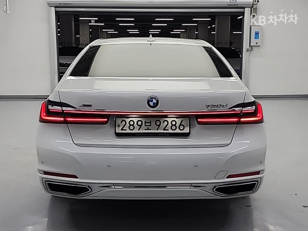BMW 7시리즈 (G11)730d xDrive Design Pure Excellence - 3
