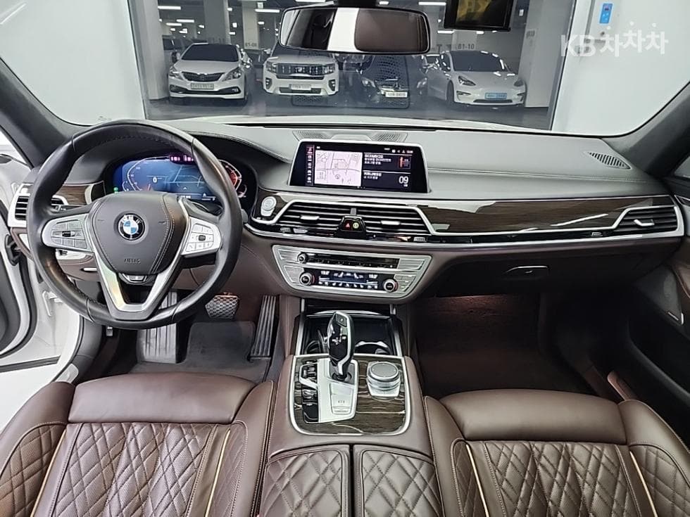 BMW 7시리즈 (G11)730d xDrive Design Pure Excellence - 7
