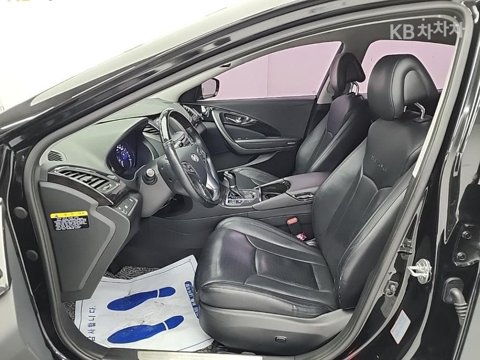 Hyundai Grandeur (Azera) HybridPremium - 11
