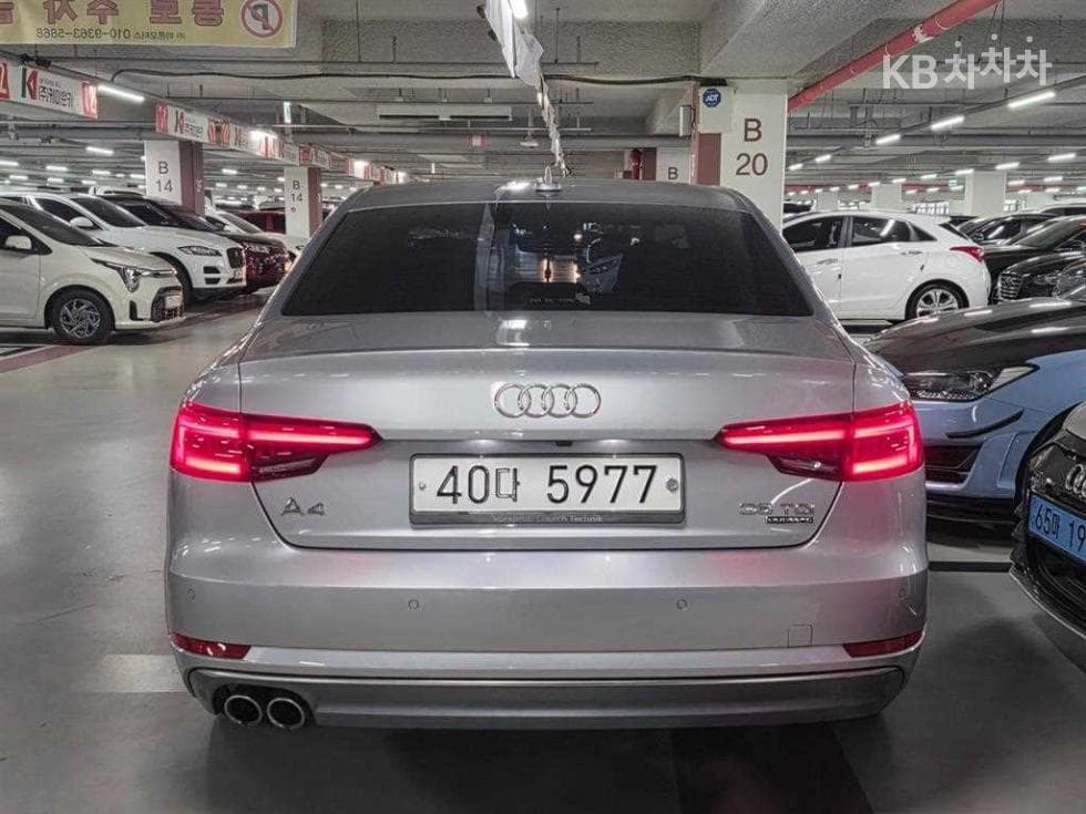 Ауди A4 (B9)35 Турбо Дизел Инжекция Quattro Premium - 4