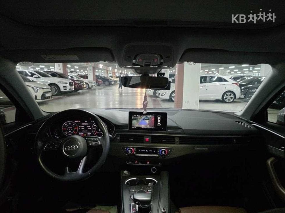 Ауди A4 (B9)35 Турбо Дизел Инжекция Quattro Premium - 9