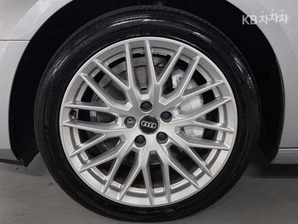 Ауди A4 (B9)35 Турбо Дизел Инжекция Quattro Premium - 18