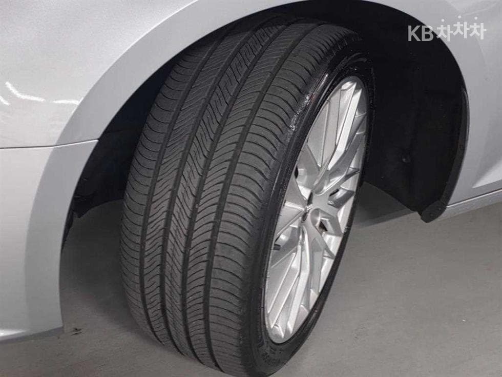 Ауди A4 (B9)35 Турбо Дизел Инжекция Quattro Premium - 19