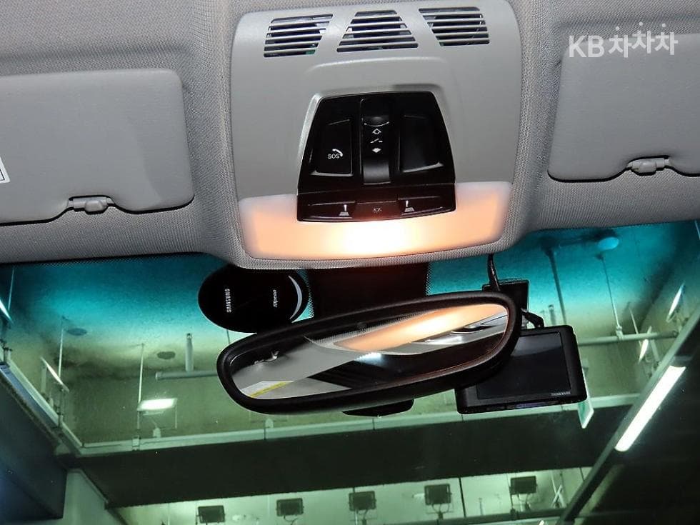 BMW Нов1시리즈118d 스포츠 Стандартен - 15