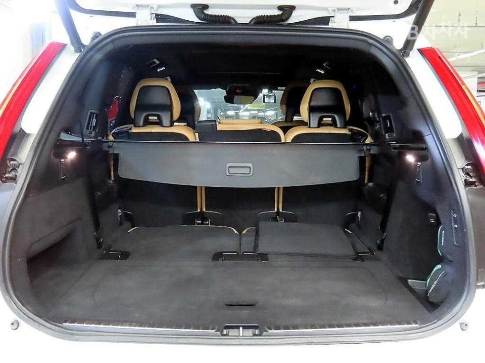 Volvo All New XC90T8 Inscription - 17